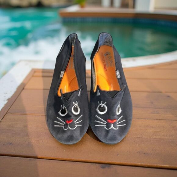 Women's BOBS by Skechers Catitude Black Slip On Flats Size 6.5 - Picture 1 of 8